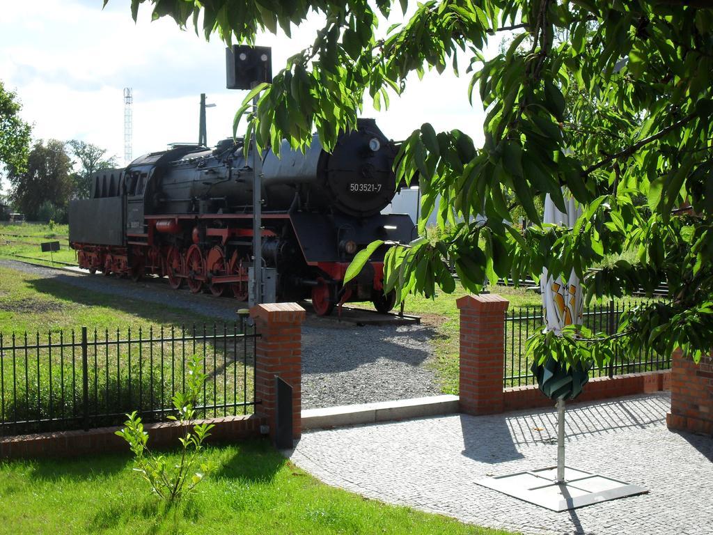 Eisenbahnromantik Hotel Meyenburg  Luaran gambar